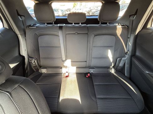 Used 2025 Chevrolet Equinox LT image 40