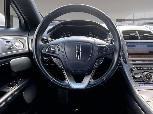 Used 2017 Lincoln MKZ Reserve w/ Luxury Package FWD image 8