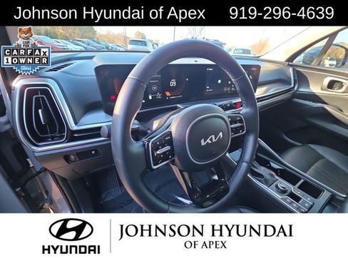 Used 2024 Kia Sorento S w/ Panoramic Sunroof Package image 28
