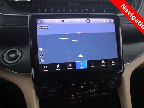 Used 2023 Jeep Grand Cherokee L Limited w/ Luxury Tech Group II image 5