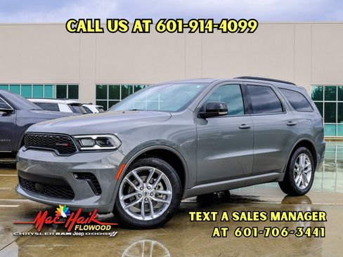 Used 2024 Dodge Durango GT image 1