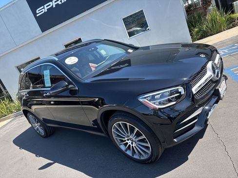 Used 2022 Mercedes-Benz GLC 300 image 2