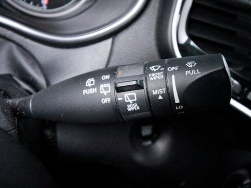 Used 2019 Jeep Cherokee Limited w/ Trailer Tow Group image 19