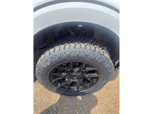Used 2022 Ford F150 XLT w/ Equipment Group 301A Mid AWD/4WD image 12