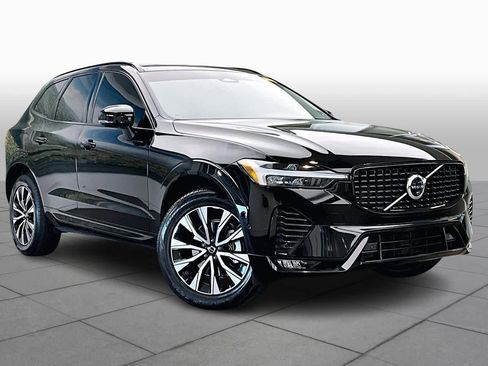 Used 2024 Volvo XC60 B5 Plus w/ Protection Package Premier image 2