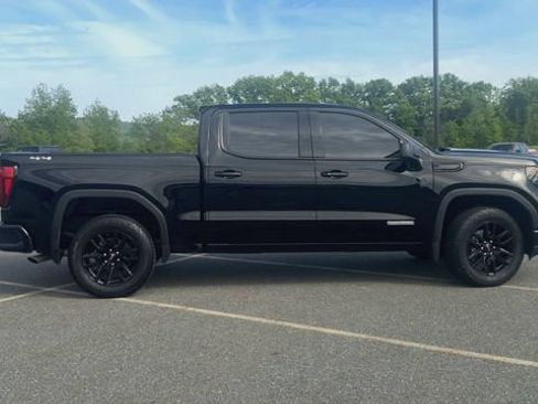 Used 2024 GMC Sierra 1500 Elevation AWD/4WD image 9