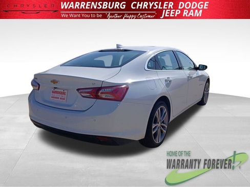 Used 2024 Chevrolet Malibu LT image 3