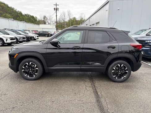 Certified 2023 Chevrolet TrailBlazer LT w/ Convenience Package AWD/4WD image 3