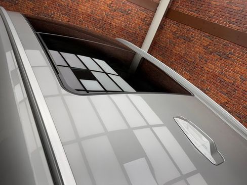 Certified 2025 BMW X1 xDrive28i w/ Premium Package image 25