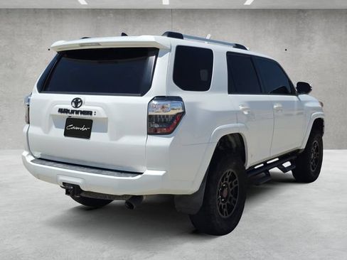 Used 2020 Toyota 4Runner SR5 Premium w/ Moonroof Package AWD/4WD image 16