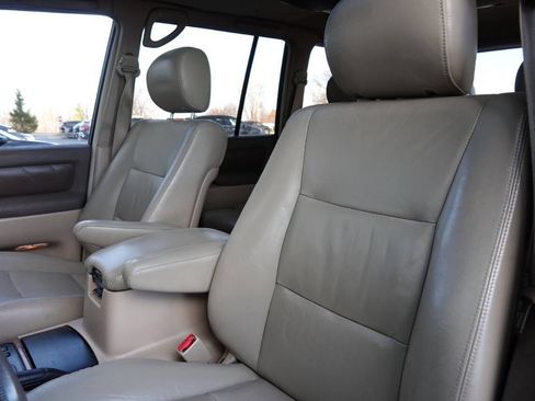 Used 2002 Toyota Land Cruiser AWD/4WD image 56
