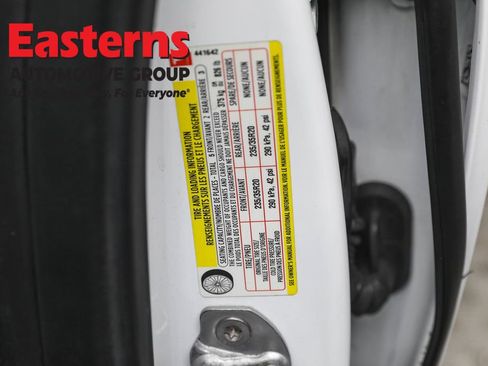 Used 2019 Tesla Model 3 Performance image 32