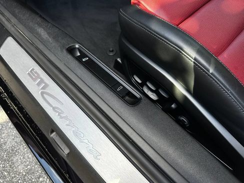 Certified 2025 Porsche 911 Carrera T RWD image 7
