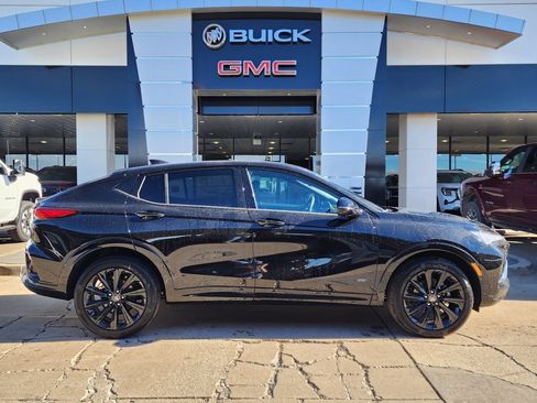 New 2026 Buick Envista Sport Touring image 3