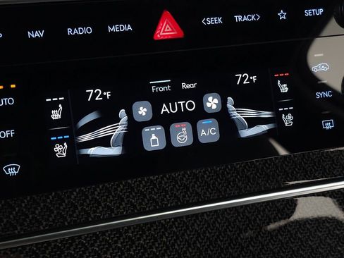 New 2026 Genesis GV80 3.5T e-SC image 28