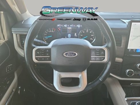 Used 2022 Ford Expedition Max Limited image 28