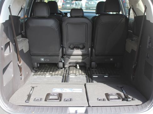 New 2027 Kia Carnival SX w/ Dark Edition Package FWD image 13