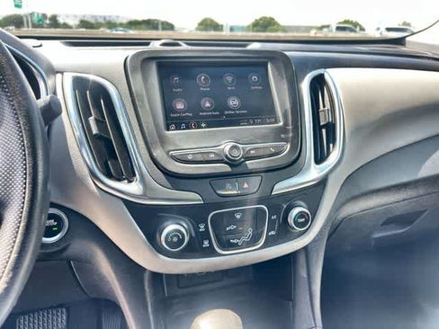 Used 2024 Chevrolet Equinox LS FWD image 18