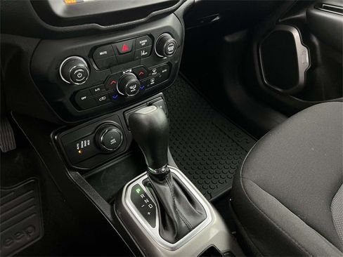 Certified 2022 Jeep Renegade Sport image 20