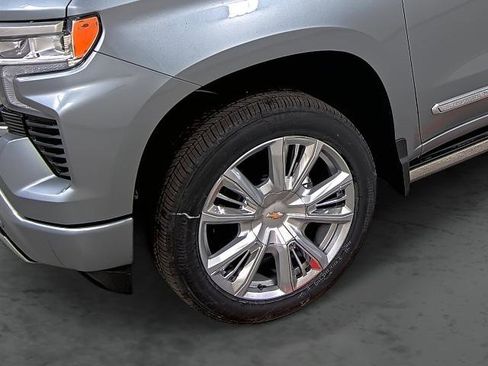New 2026 Chevrolet Silverado 1500 High Country w/ High Country Premium Package image 7