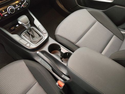 Used 2025 Kia Soul LX w/ LX Technology Package image 26