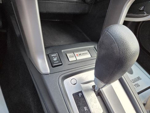 Used 2018 Subaru Forester 2.5i Premium w/ All-Weather Package AWD/4WD image 31