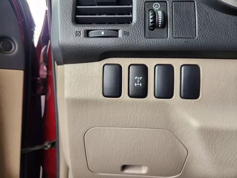 Used 2007 Toyota 4Runner SR5 AWD/4WD image 20