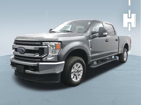 Used 2020 Ford F250 XLT image 1