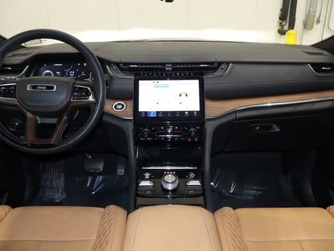 Used 2023 Jeep Grand Cherokee L Summit w/ Advanced Protech Group IV image 37