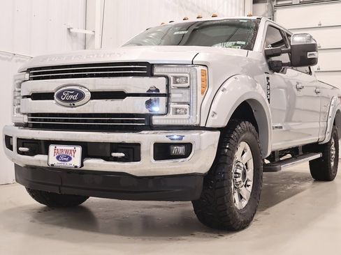 Used 2018 Ford F350 Lariat w/ Lariat Ultimate Package image 4