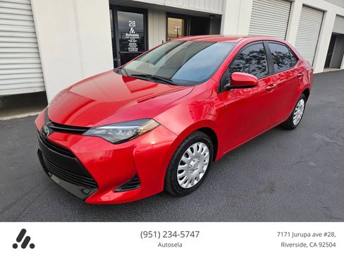 Used 2019 Toyota Corolla LE image 1