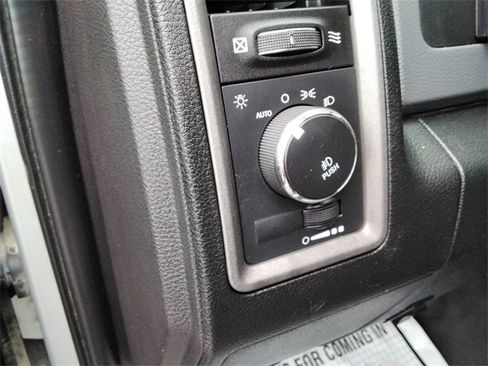 Used 2017 RAM 5500 Tradesman w/ Power & Remote Entry Group image 18