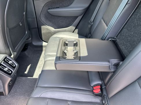 Used 2024 Volvo XC40 B5 Plus w/ Protection Package Premier AWD/4WD image 26
