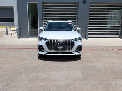 Used 2019 Audi Q3 2.0T Premium Plus AWD/4WD image 3