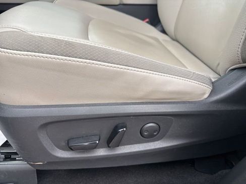 Used 2023 Nissan Pathfinder SL image 10