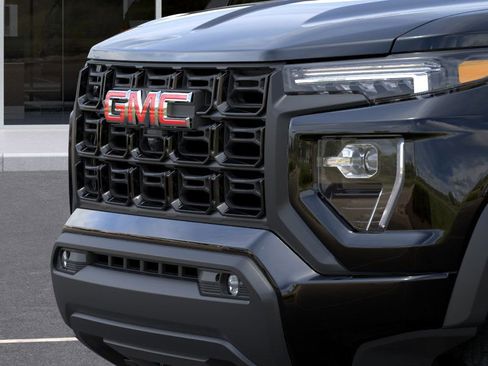New 2025 GMC Canyon Elevation w/ Convenience Package image 37