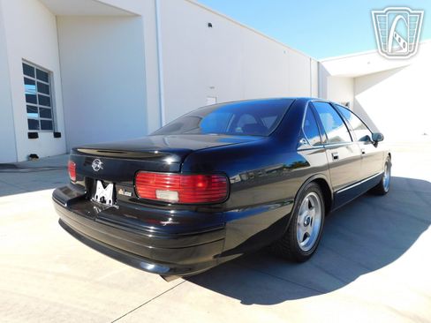 Used 1994 Chevrolet Impala SS image 26