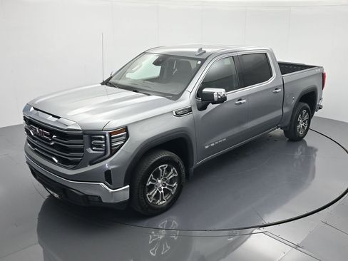 Used 2025 GMC Sierra 1500 SLT AWD/4WD image 29