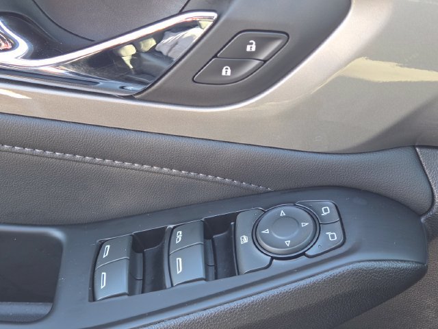 Certified 2023 Chevrolet Traverse LT FWD image 25