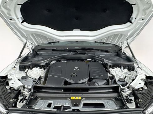 Certified 2025 Mercedes-Benz GLC 300 image 11