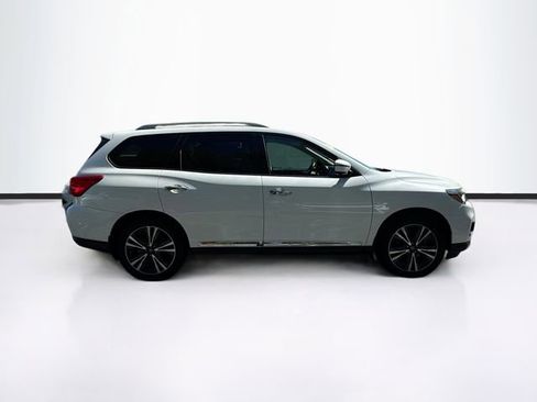 Used 2019 Nissan Pathfinder Platinum image 8