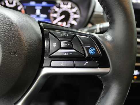 Used 2025 Nissan Altima 2.5 SL image 11