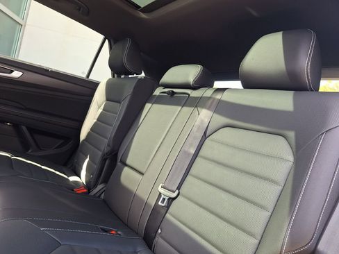 New 2026 Volkswagen Atlas Cross Sport SEL R-Line image 24