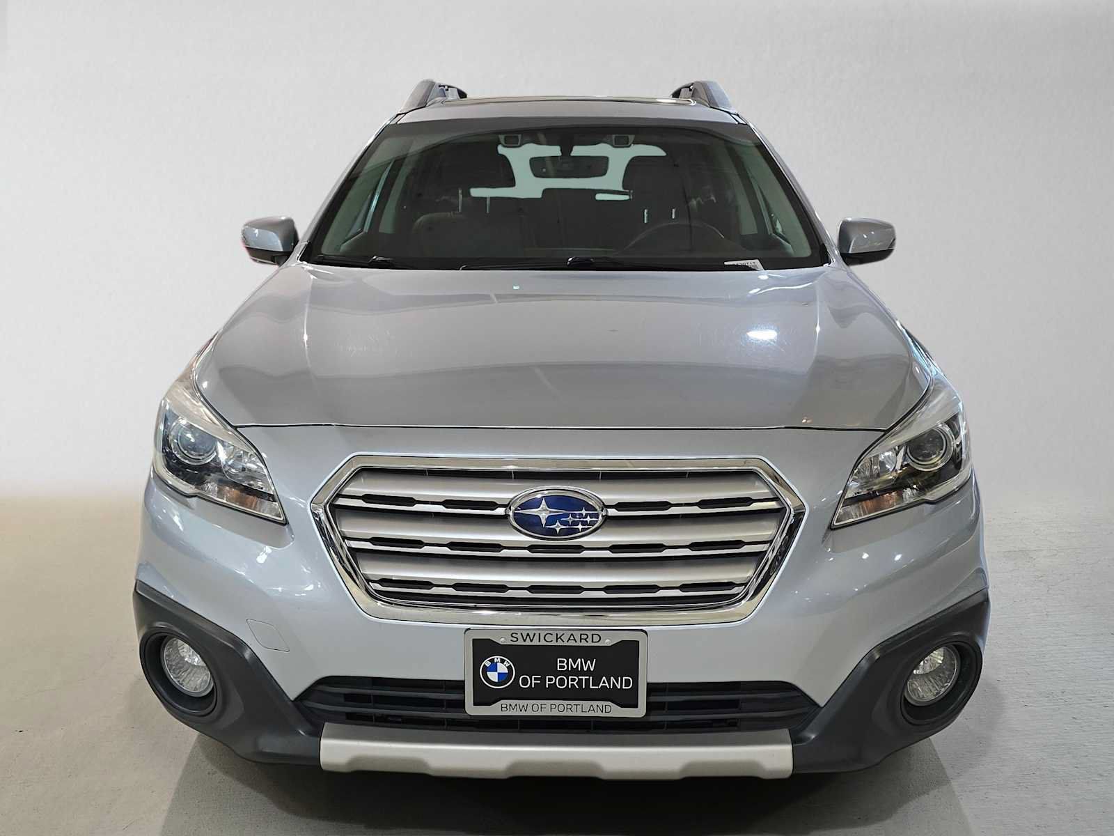 Used 2017 Subaru Outback 3.6R Limited AWD/4WD image 8