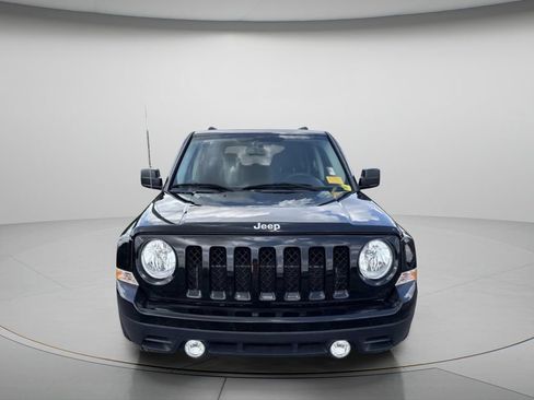 Used 2015 Jeep Patriot Sport w/ Power Value Group FWD image 2