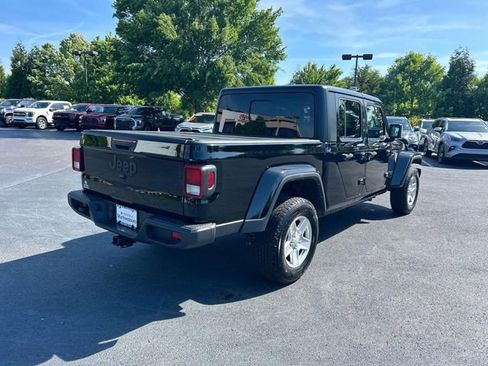 Used 2022 Jeep Gladiator Sport AWD/4WD image 4