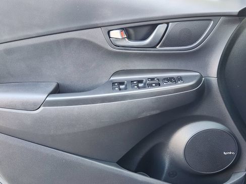 Used 2021 Hyundai Kona SEL Plus FWD image 17