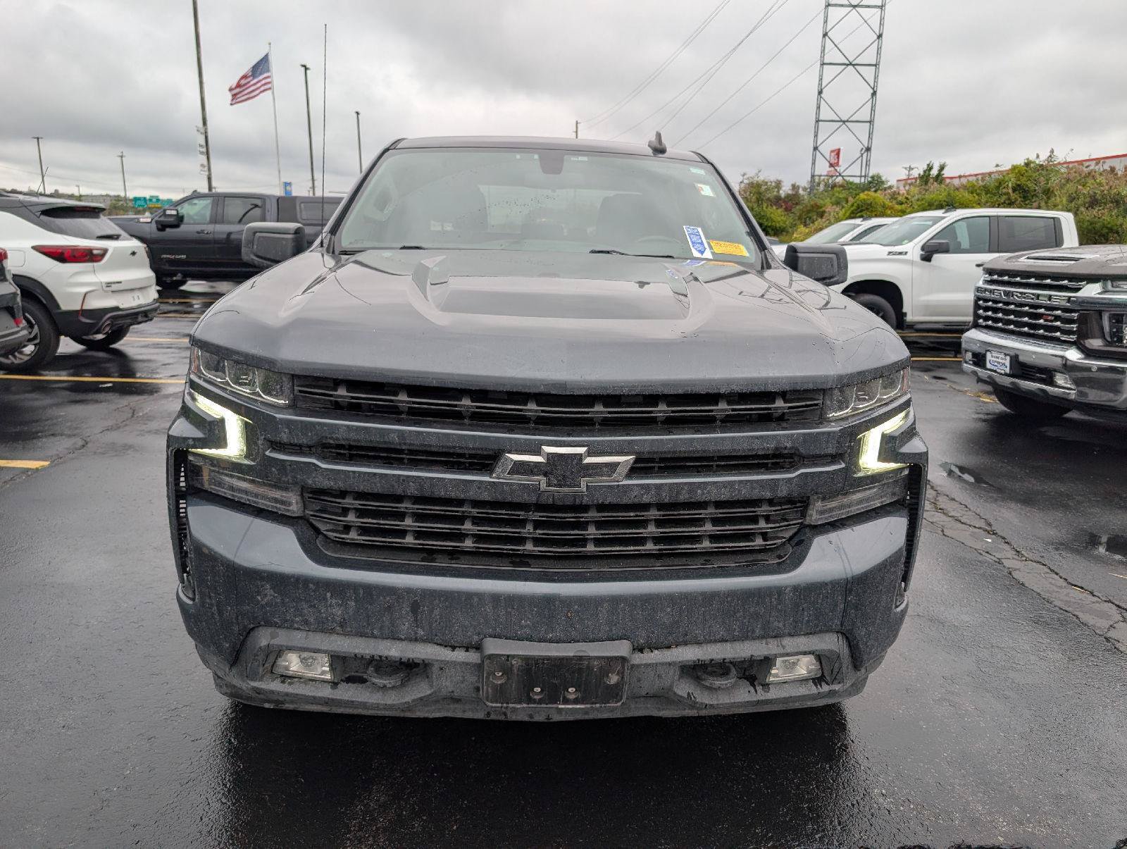 Used 2022 Chevrolet Silverado 1500 RST AWD/4WD image 2