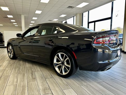 Used 2016 Dodge Charger R/T w/ Plus Group image 7