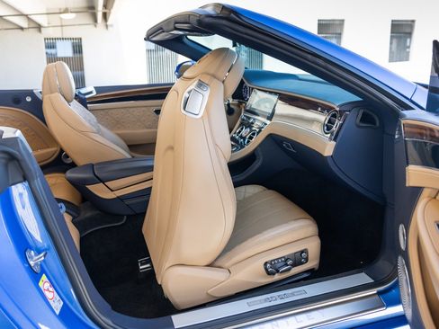 Used 2020 Bentley Continental GT V8 AWD/4WD image 71